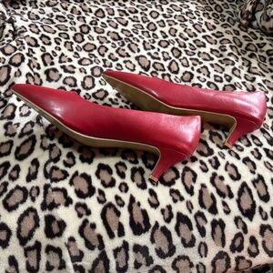 NWOT, VenusCeli Red Kitten Heels